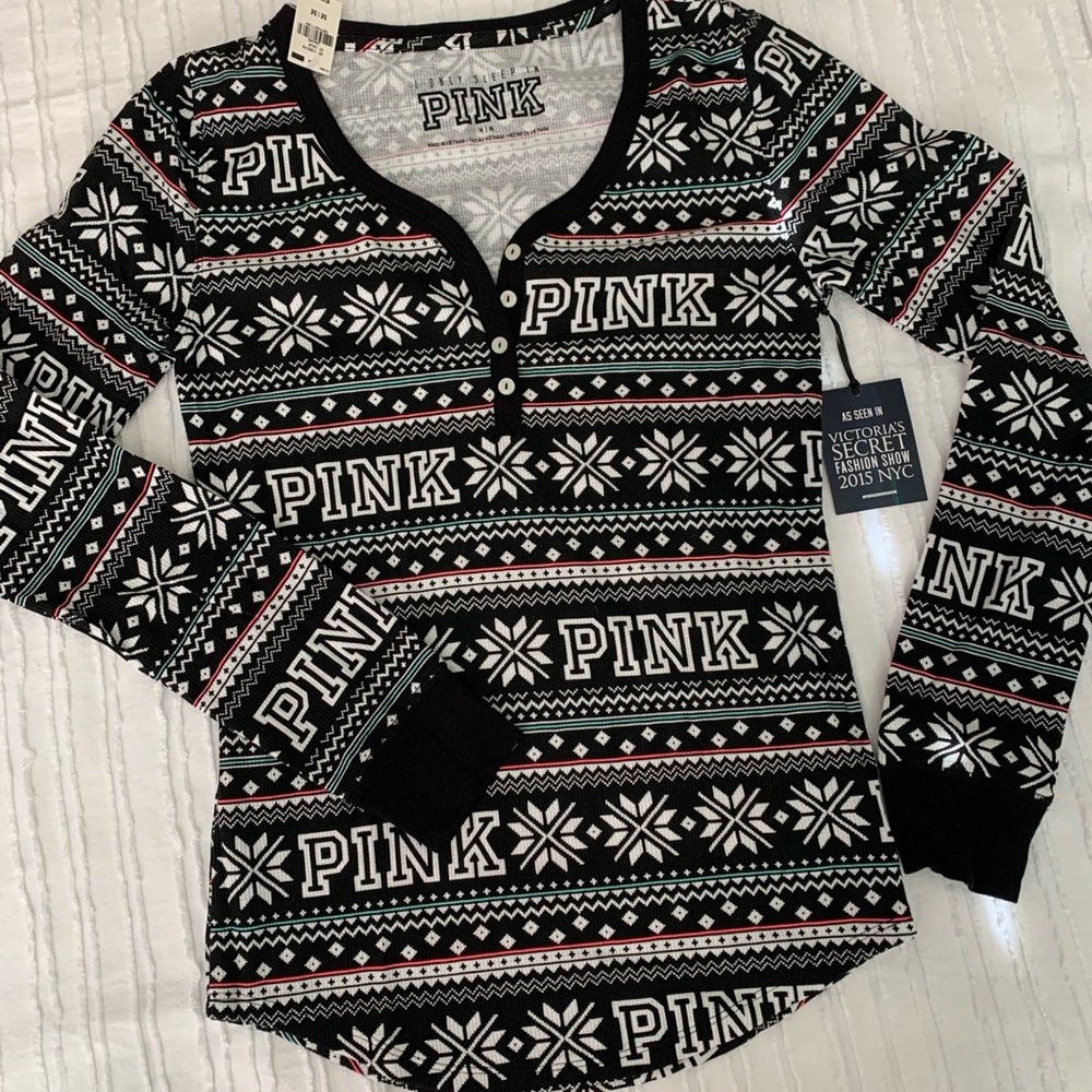 VS PINK SLEEP THERMAL LONG SLEEVE TEE ❄️